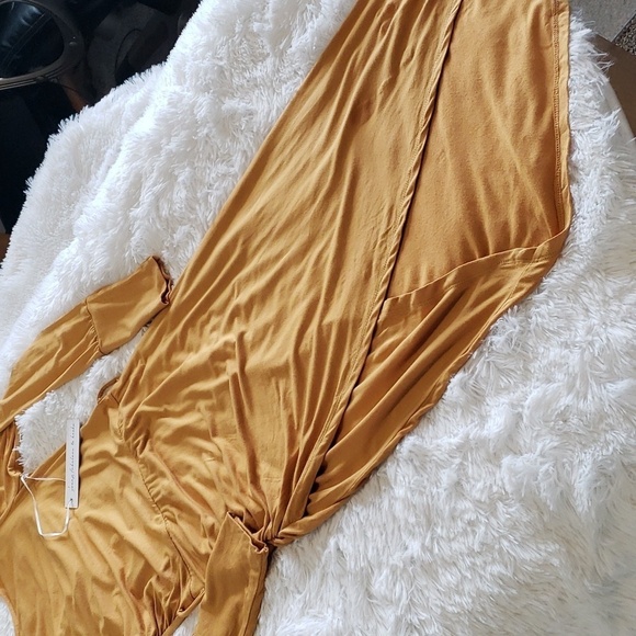 Young Fabulous and Broke Dress, Backless Asymmetrical Skirt Long Sleeved Size S - Picture 3 of 14